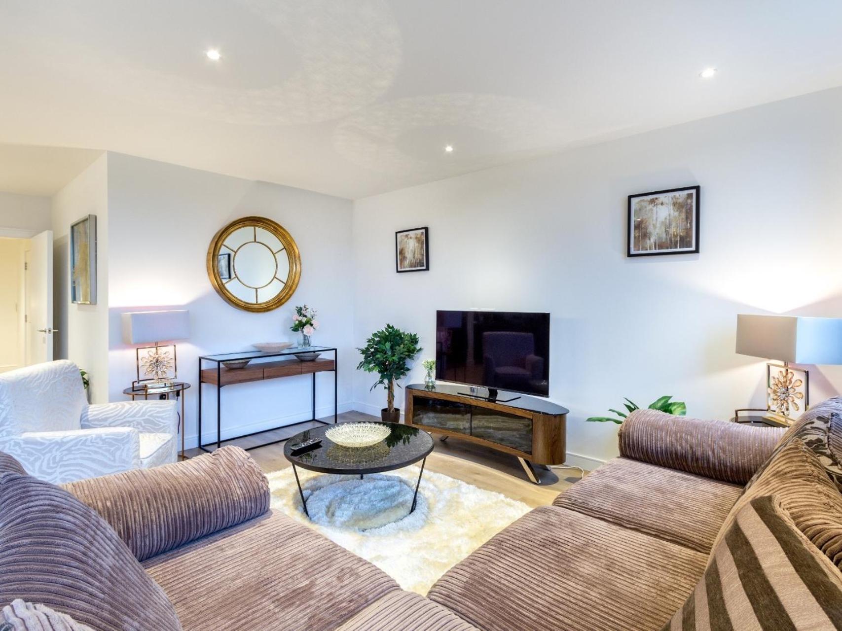 הונסלו 2 Bed Property Close To Heathrow Airport מראה חיצוני תמונה
