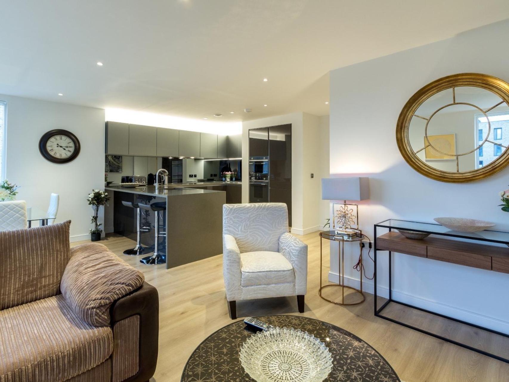 הונסלו 2 Bed Property Close To Heathrow Airport מראה חיצוני תמונה
